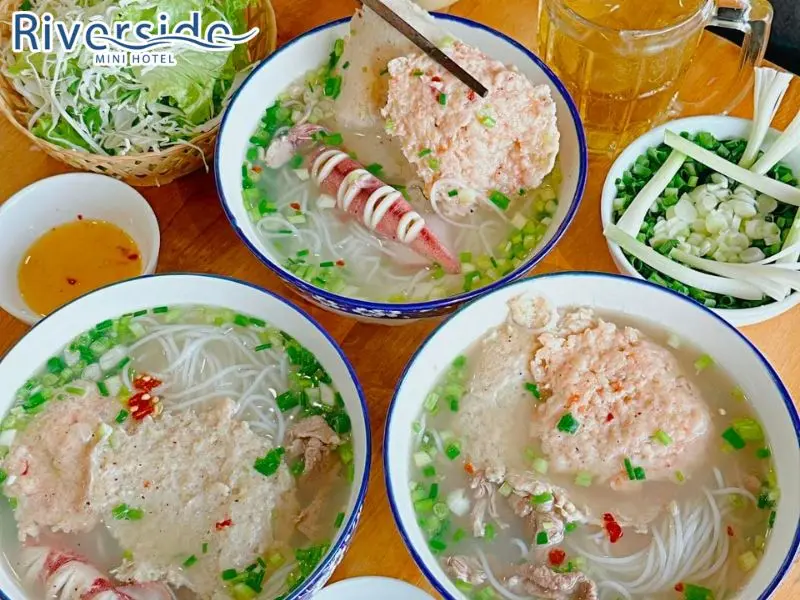  Bún quậy