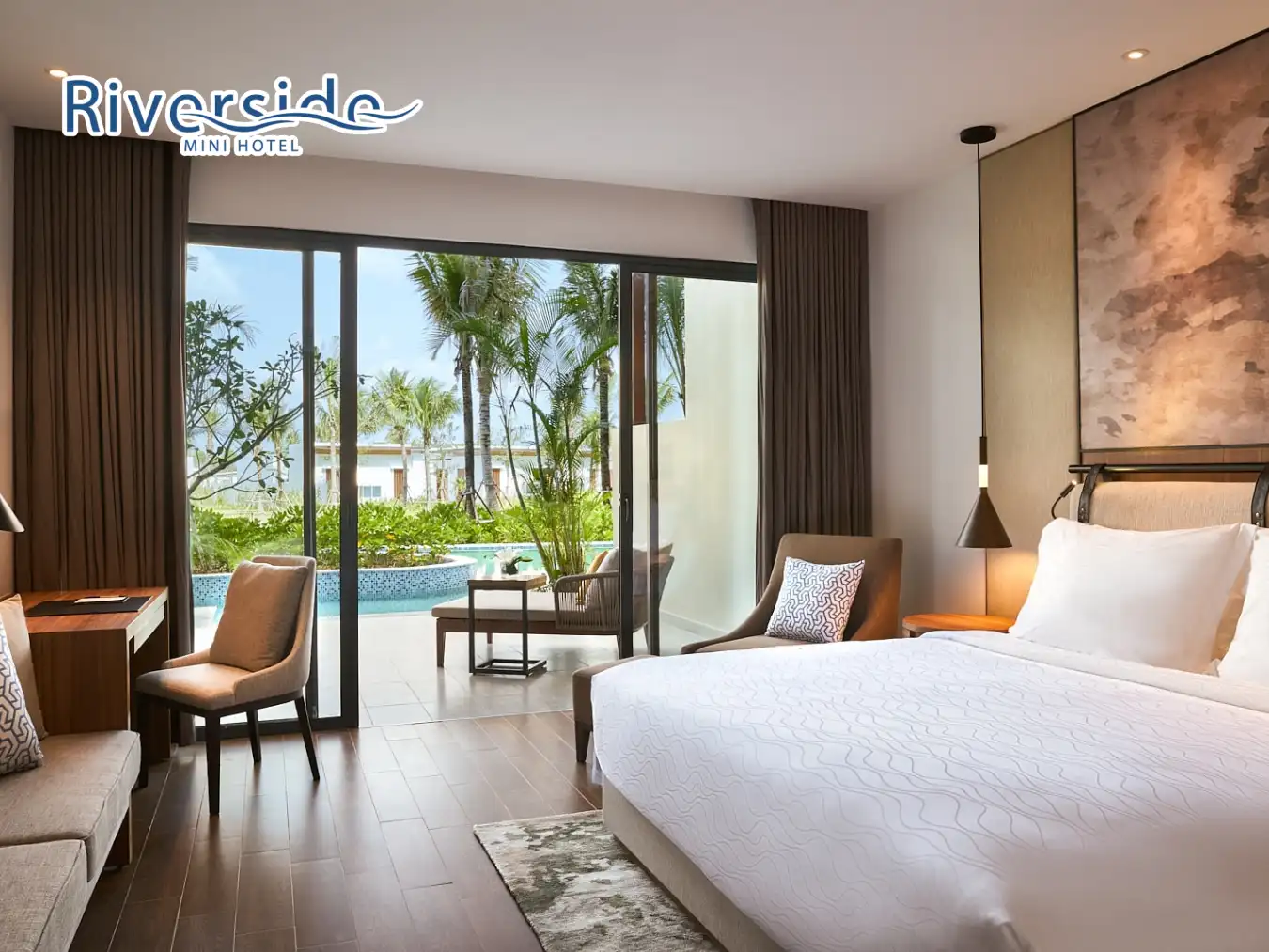 review khách sạn Movenpick Waverly Phú Quốc